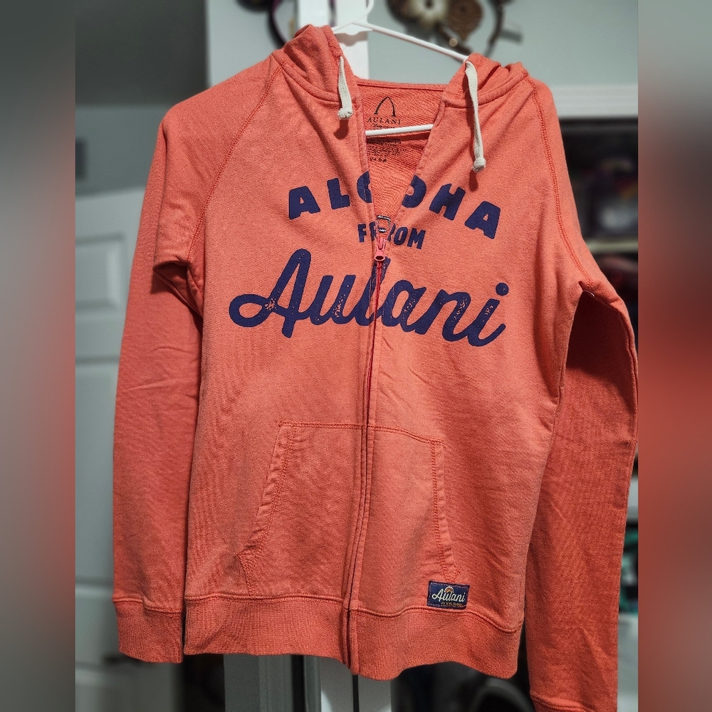 Disney Aulani Minnie zip sweatshirt medium